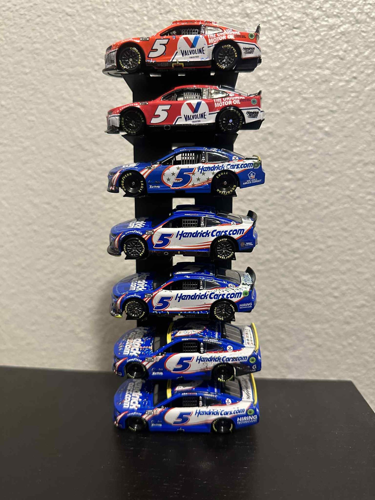 NASCAR 1:64 Diecast Stands